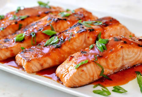 salmon-dan-hiu-kecil