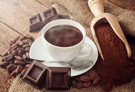 SECANGKIR COKELAT